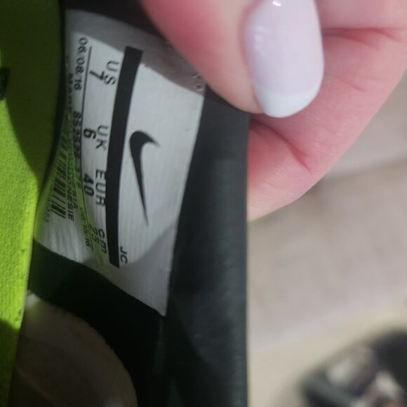 CR7 Men's Indoor/Futsal Soccer Shoes Mercurial Size 7 Seaweed - Picture 9 of 12